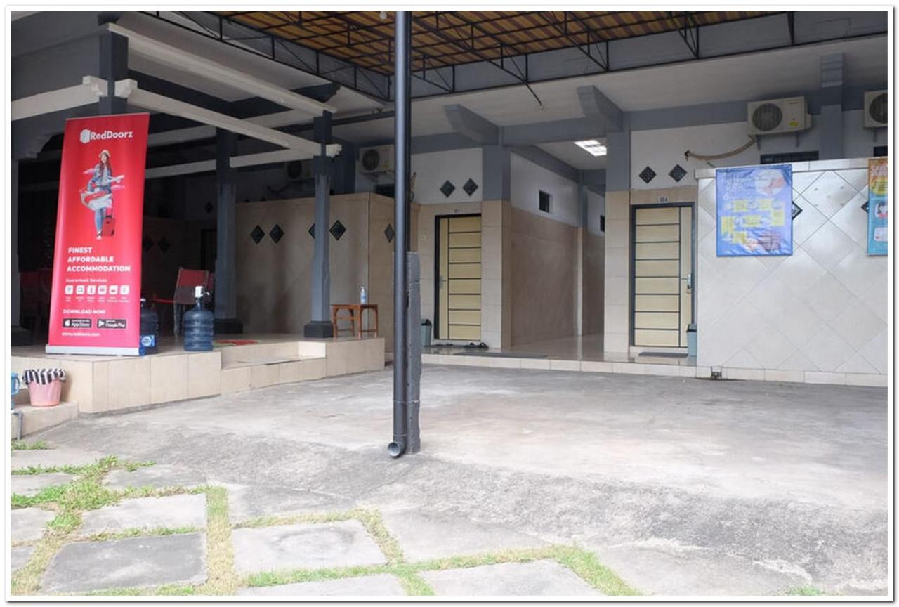 Reddoorz Near Penimbangan Beach Singaraja Exterior foto
